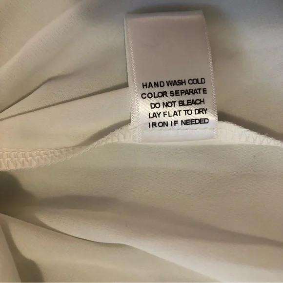 Le Lis white babydoll mini dress. Size small. NWT - Picture 8 of 10